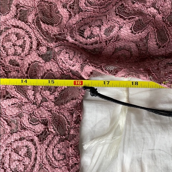 NWT BB Dakota Lace Cherlin Lace Top - Picture 13 of 15